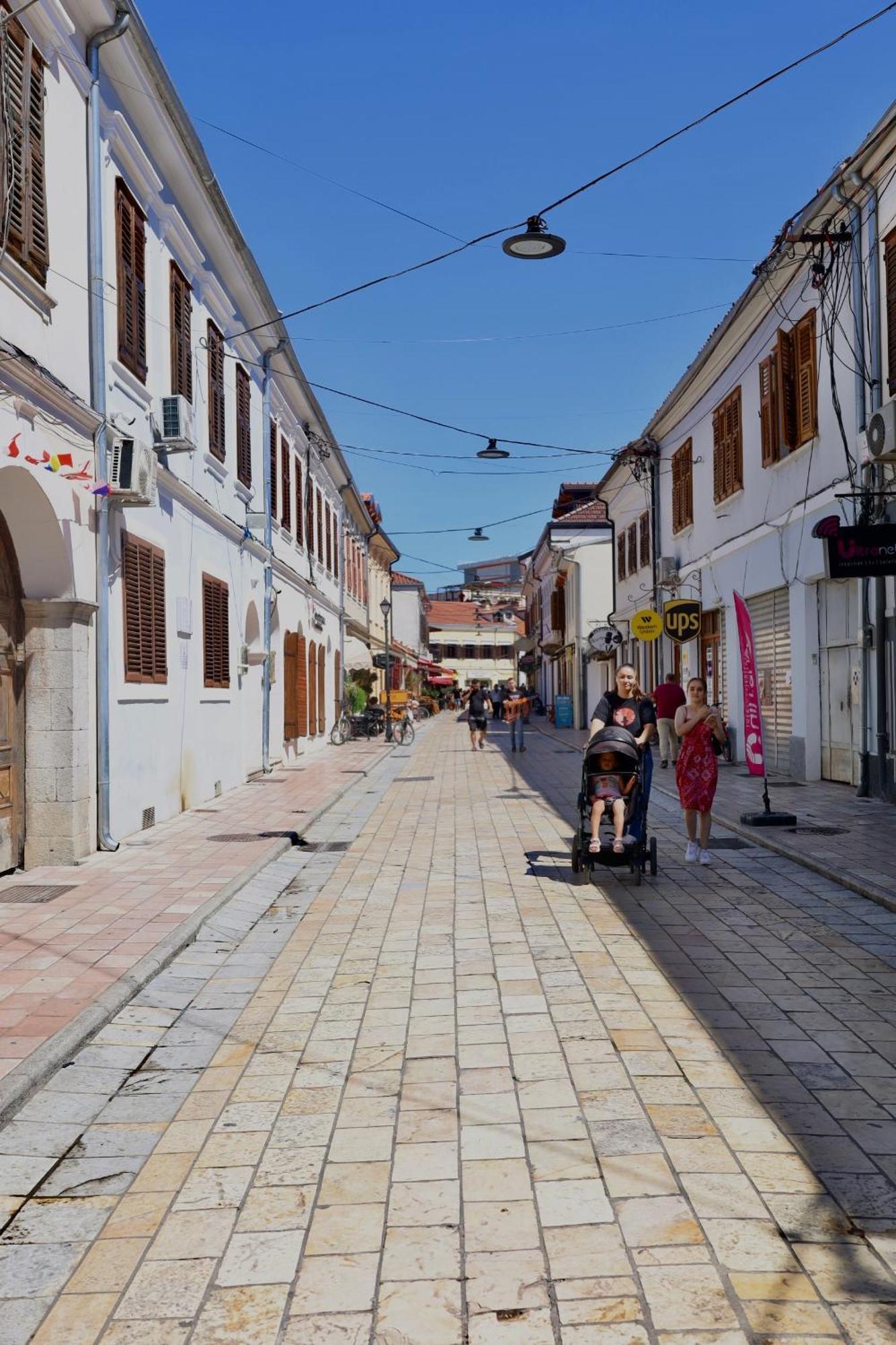 City Nest Shkodër Exteriér fotografie